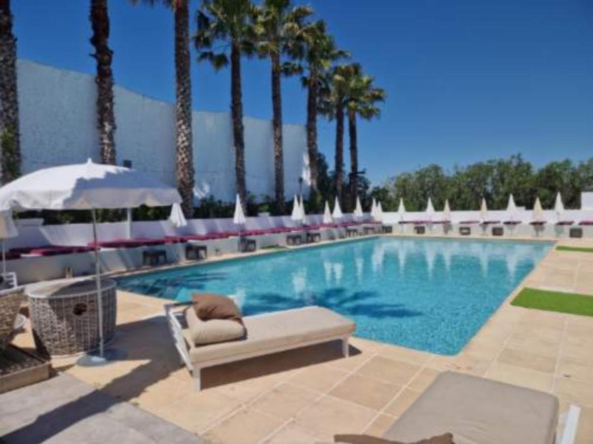 Le Jardin De Babylone "Reserve Aux Couples Uniquement" Agde Exteriér fotografie